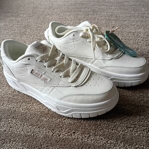 Reebok Club C Double Sneaker in Off-White/Cream.  New 7 1/2